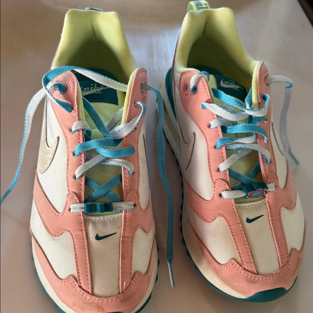 Nike Teal and White Sole Sneakers